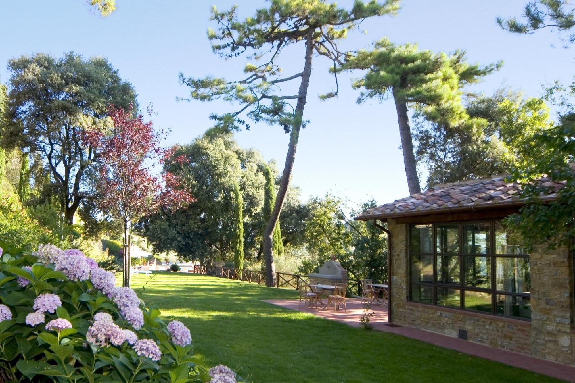 Castelletto Di Montebenichi Aparthotel Monte Benichi Exterior photo