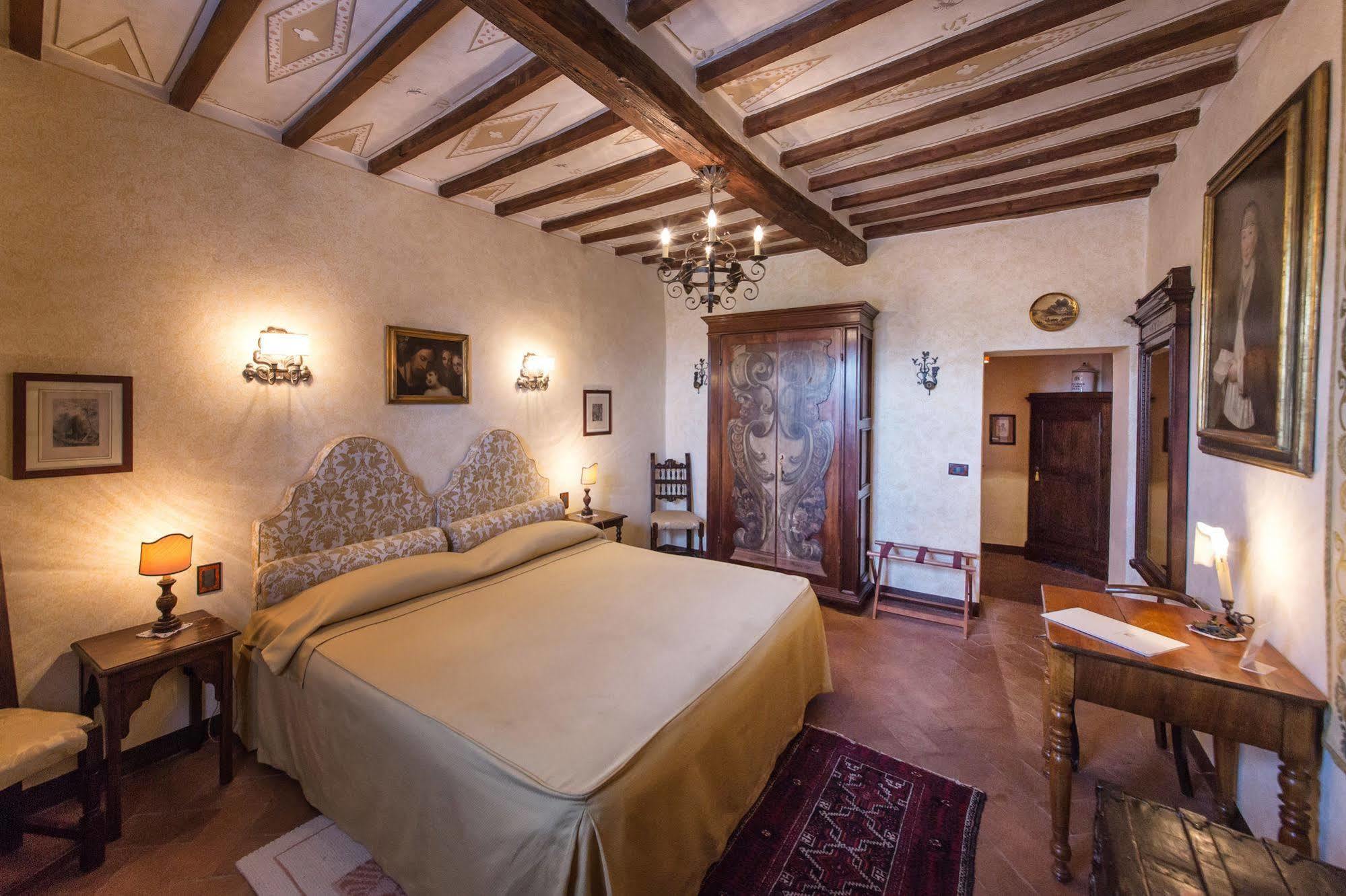 Castelletto Di Montebenichi Aparthotel Monte Benichi Exterior photo