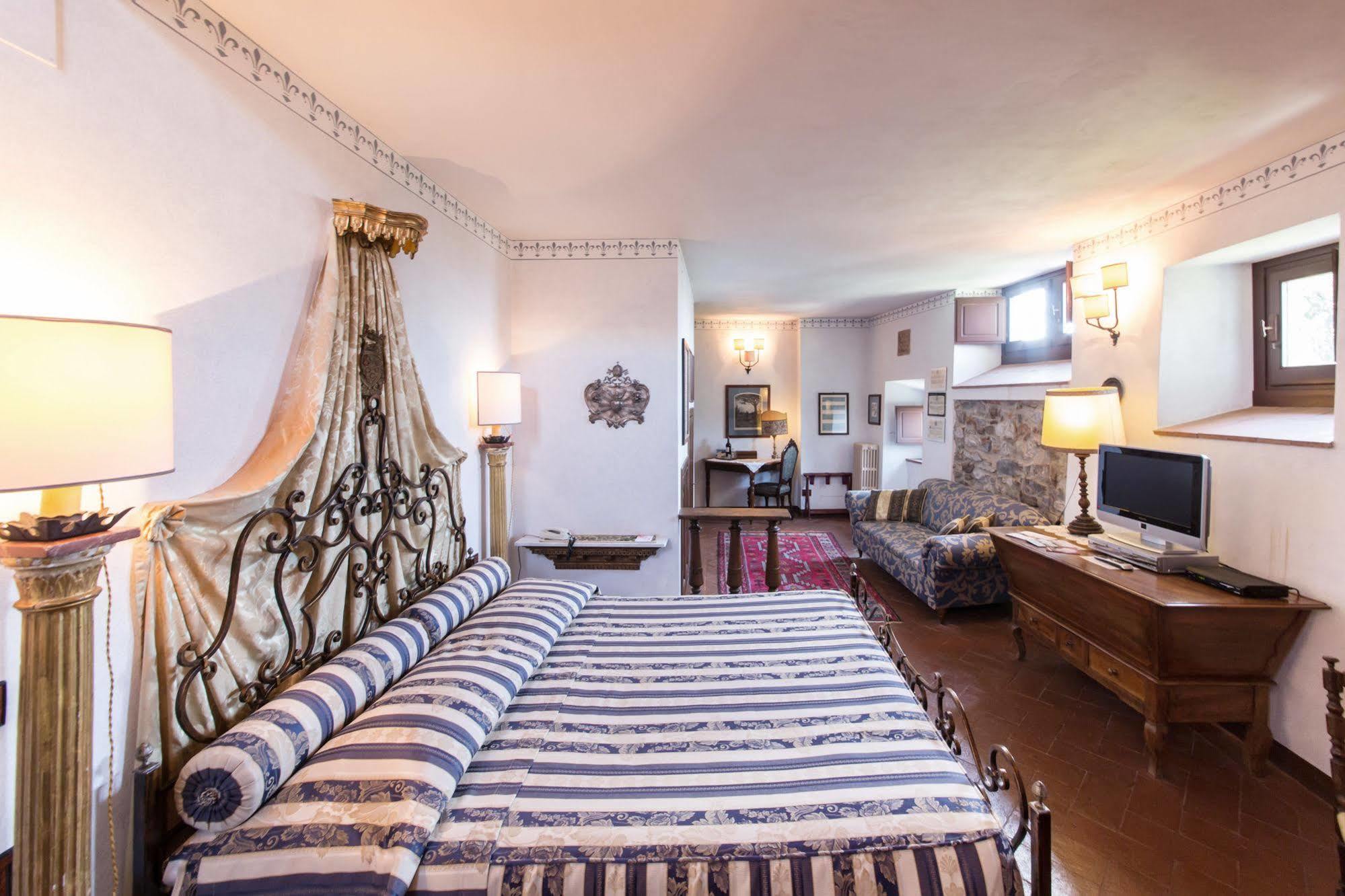 Castelletto Di Montebenichi Aparthotel Monte Benichi Exterior photo